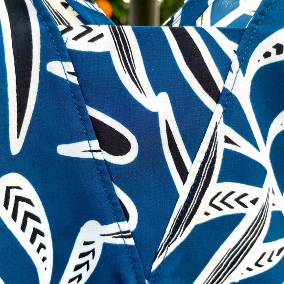 Cute Easy Dress, Great for Any Occasion! - Picture 3 of 4